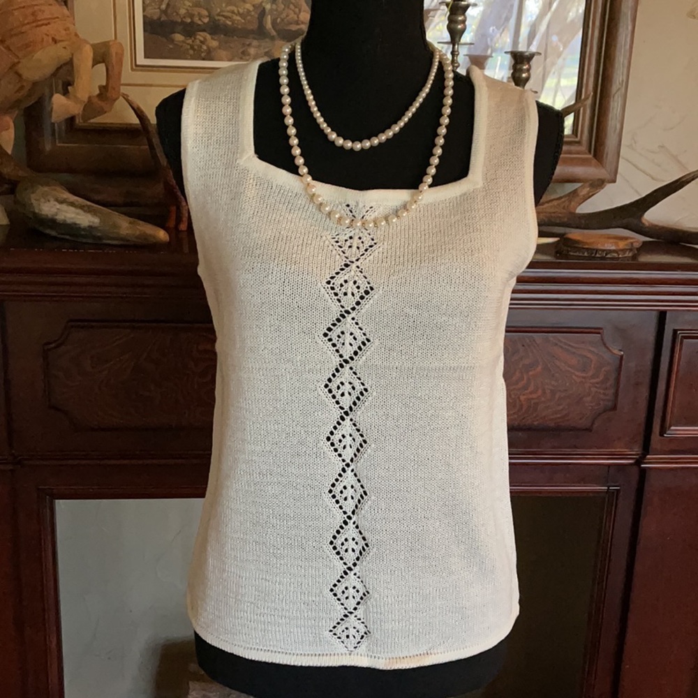 Soft sweater tank top argyle sequined Pattern
